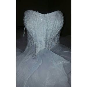 Oleg Cassini Wedding Dresses 2005
